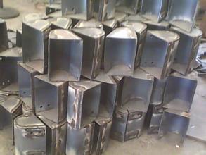 TH環(huán)鏈提升機(jī)畚斗 TH環(huán)鏈提升機(jī)畚斗